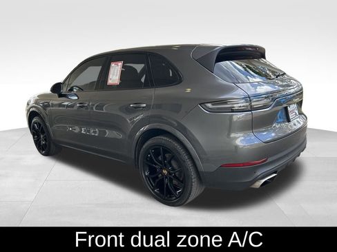Used 2022 Porsche Cayenne w/ Premium Package Plus image 4