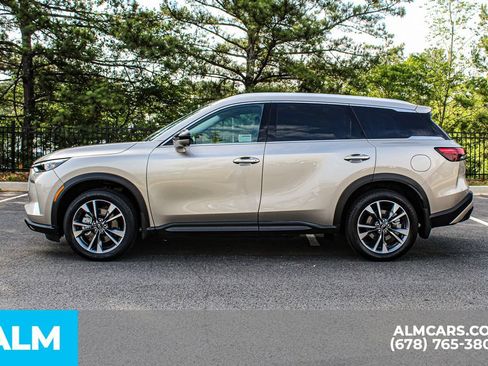 Used 2023 INFINITI QX60 Luxe w/ Cargo Package FWD image 6