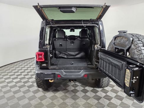 Used 2022 Jeep Wrangler Unlimited Rubicon w/ Trailer Tow Package image 5