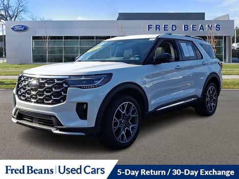 Used 2025 Ford Explorer Platinum w/ Ultimate Package AWD/4WD image 3