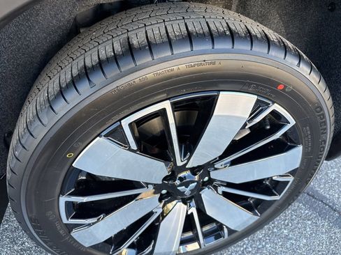 New 2026 Mitsubishi Outlander SEL FWD image 11