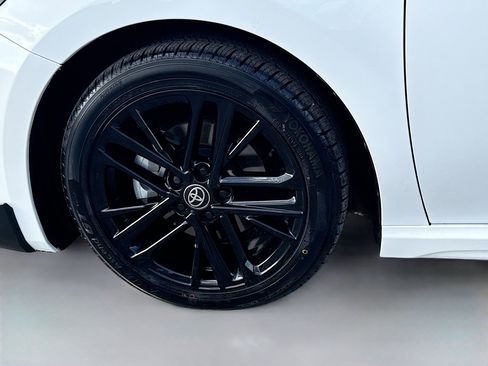 Used 2025 Toyota Camry SE FWD image 41