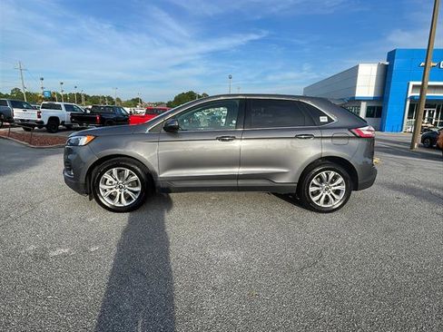 Used 2024 Ford Edge Titanium image 4