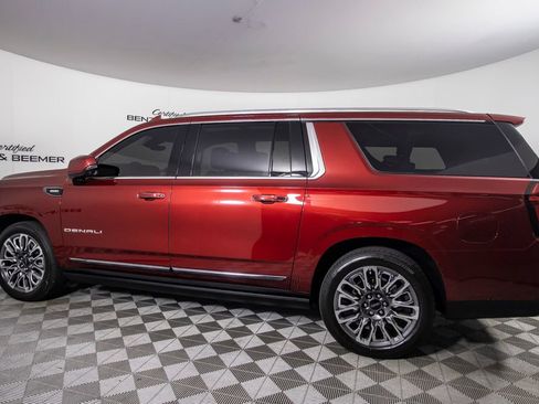 Used 2024 GMC Yukon XL Denali Ultimate w/ LPO, Floor Liner Package AWD/4WD image 13