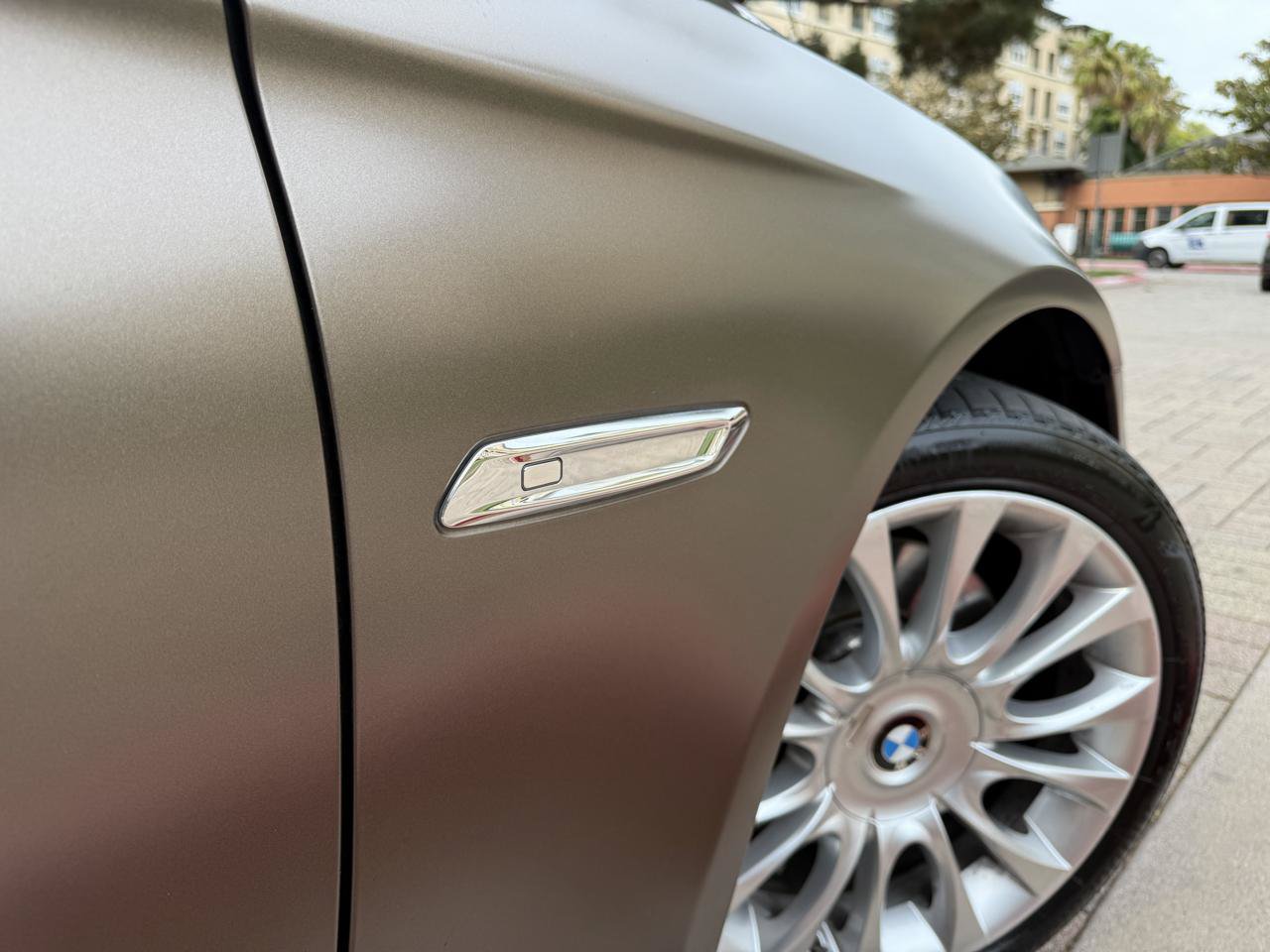 Used 2015 BMW 550i Sedan RWD image 18