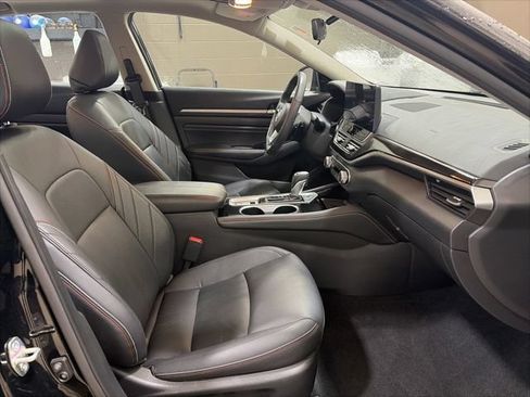 Used 2023 Nissan Altima 2.5 SR w/ SR Premium Package AWD/4WD image 10