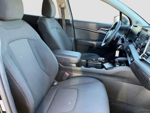 Used 2023 Kia Sportage LX image 26