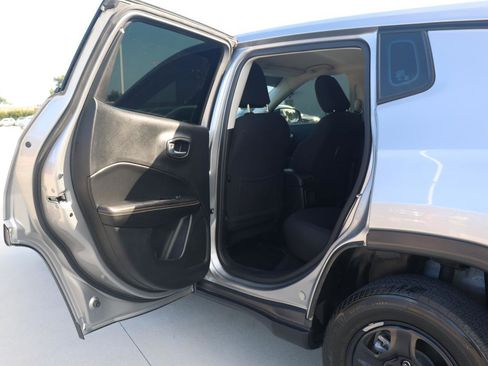 Used 2019 Jeep Compass Sport image 25