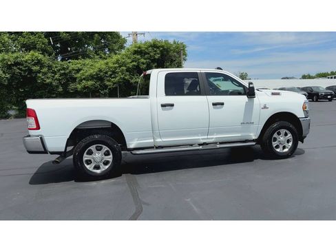 Used 2024 RAM 2500 Big Horn AWD/4WD image 8