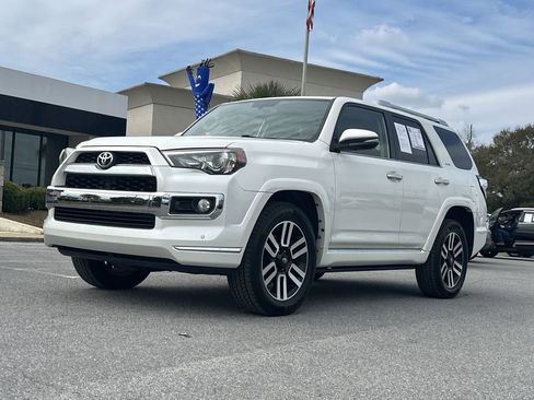 Used 2018 Toyota 4Runner Limited image 2