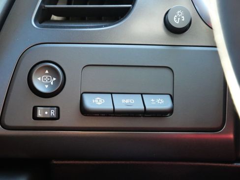 Used 2017 Chevrolet Corvette Z06 w/ Z07 Performance Package image 25