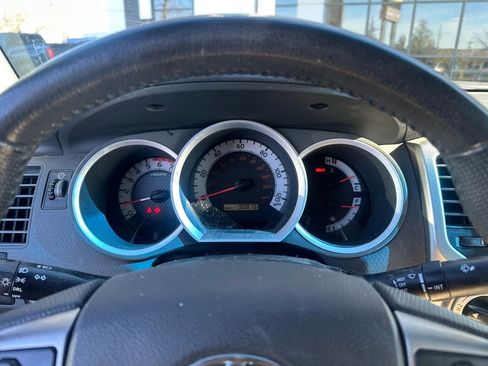 Used 2015 Toyota Tacoma 4x4 Double Cab image 10