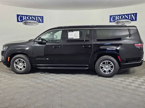 Used 2023 Jeep Wagoneer L 4WD image 40
