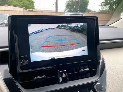 Used 2025 Toyota Corolla LE image 26