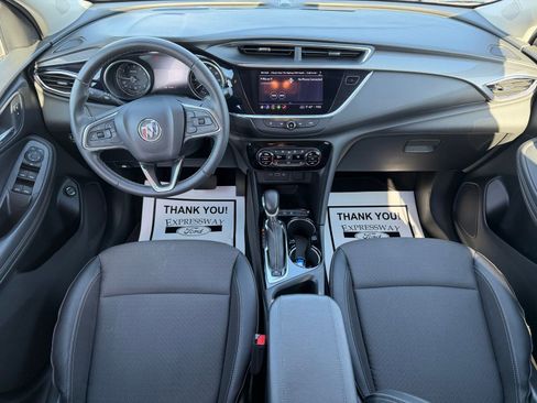 Used 2022 Buick Encore GX Select w/ Sport Touring Package FWD image 16