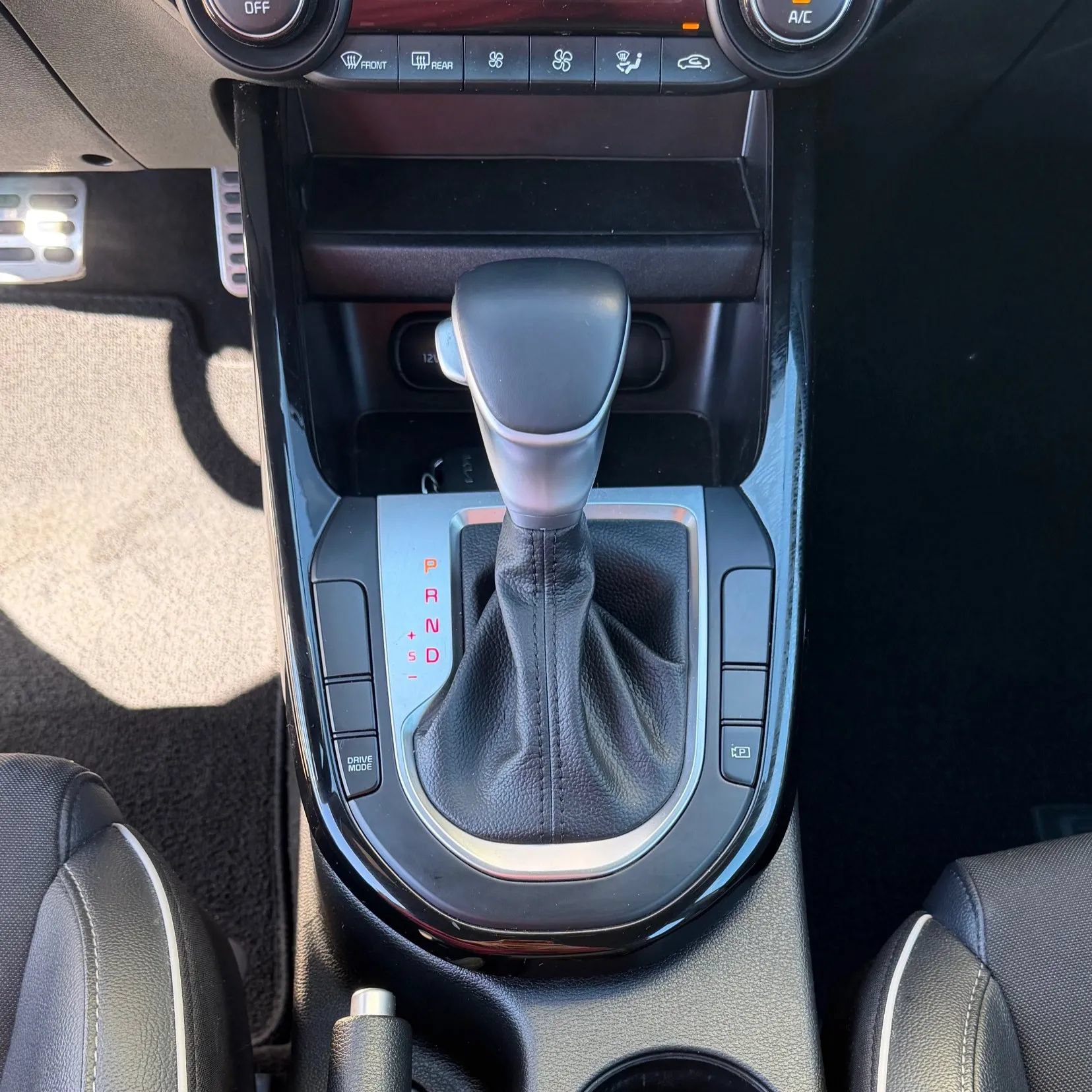 Used 2022 Kia Forte GT-Line FWD image 11