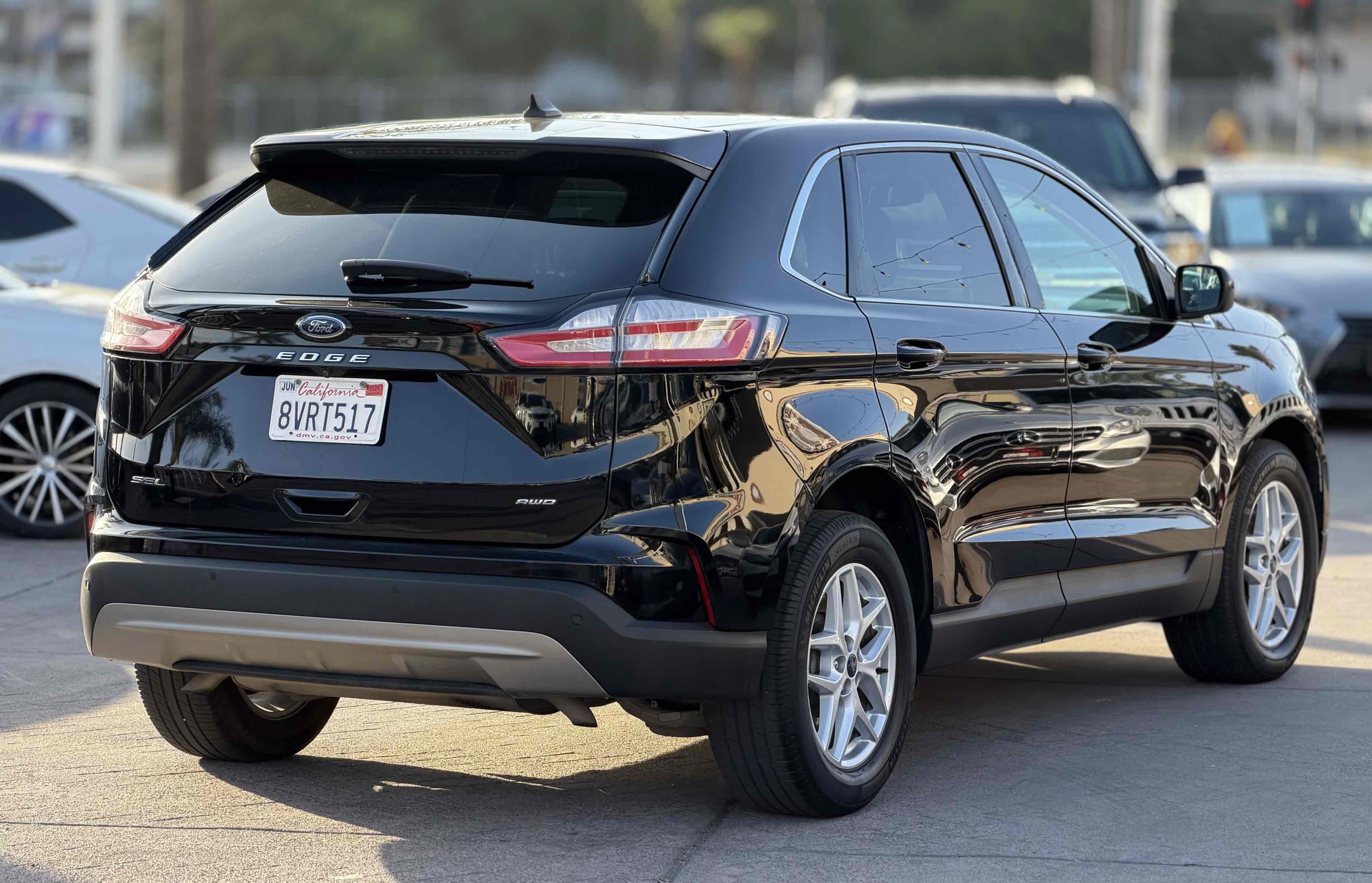 Used 2021 Ford Edge SEL w/ Cargo Accessory Package AWD/4WD image 6
