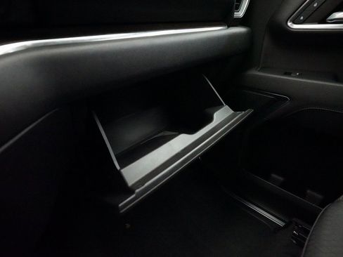 Used 2023 GMC Sierra 1500 Elevation image 28