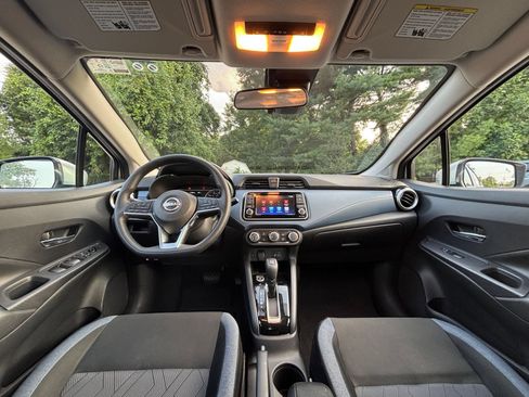 Used 2025 Nissan Versa SV FWD image 31