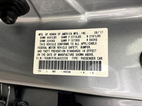 Used 2018 Acura TLX FWD image 17