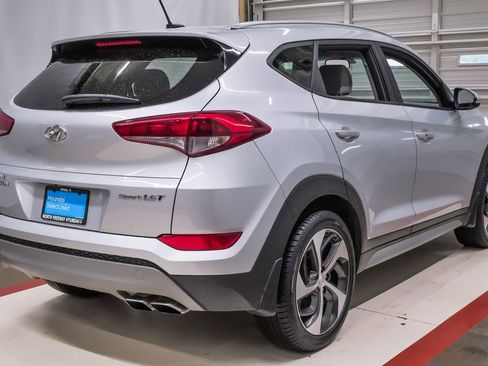 Used 2017 Hyundai Tucson Sport FWD image 4