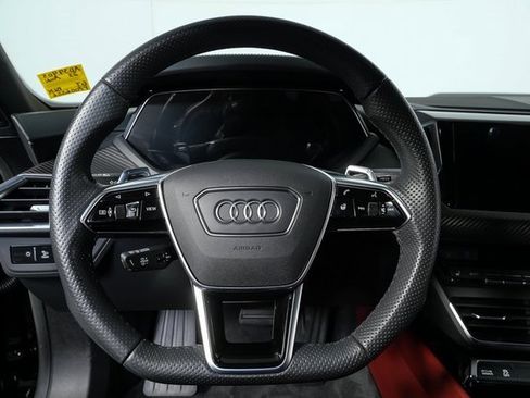 Used 2023 Audi e-tron GT Prestige image 10