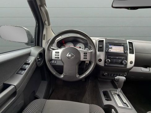 Used 2015 Nissan Xterra PRO-4X AWD/4WD image 11
