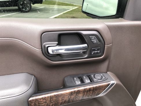 Used 2022 GMC Sierra 1500 Denali w/ Denali Reserve Package image 12