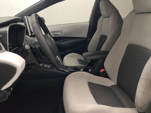 Used 2021 Toyota Corolla SE FWD image 17