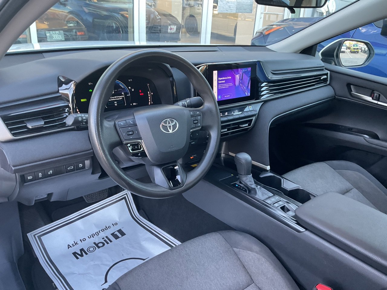 Used 2025 Toyota Camry LE FWD image 10