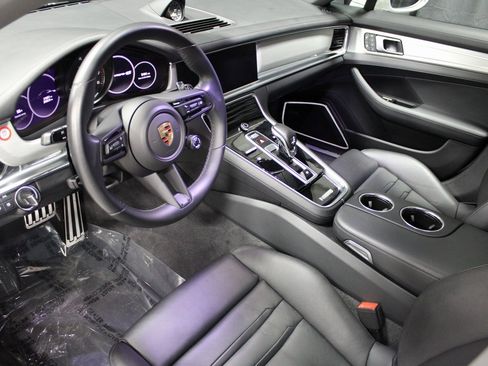 Used 2023 Porsche Panamera 4S image 24