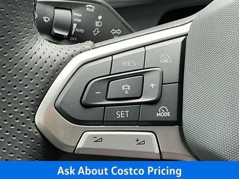 New 2026 Volkswagen Tiguan SE R-Line AWD/4WD image 28