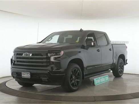 Used 2026 Chevrolet Silverado 1500 High Country w/ Midnight Edition image 10