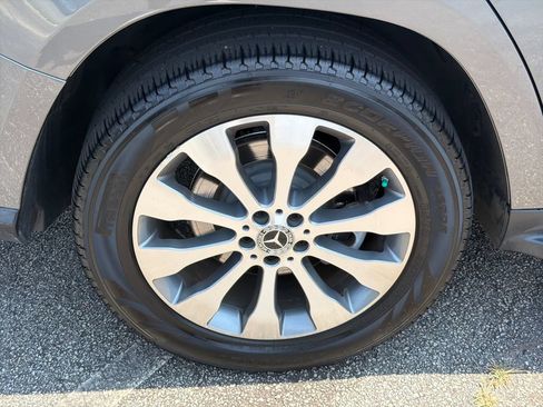Used 2019 Mercedes-Benz GLS 450 4MATIC w/ Premium 1 Package image 17