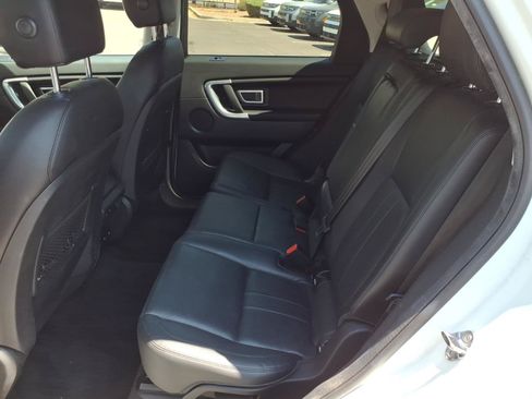 Used 2019 Land Rover Discovery Sport SE AWD/4WD image 14