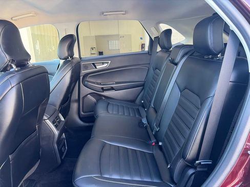 Used 2019 Ford Edge SEL w/ Equipment Group 201A AWD/4WD image 25