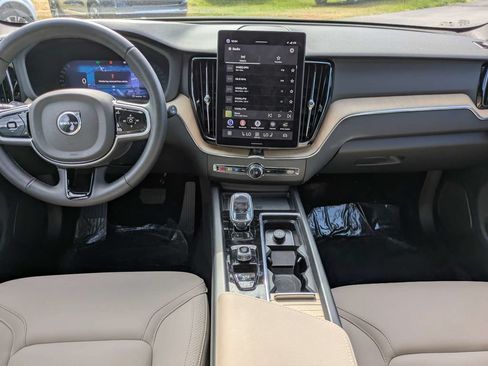 Certified 2026 Volvo XC60 B5 Core AWD/4WD image 16