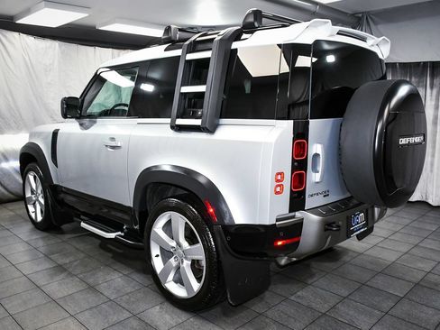 Used 2021 Land Rover Defender 90 X-Dynamic S AWD/4WD image 4
