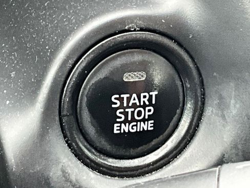 Used 2017 MAZDA MAZDA3 Sport FWD image 6