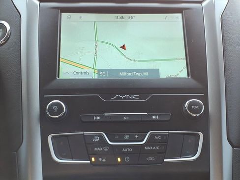 Certified 2020 Ford Fusion SE image 15