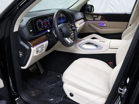 Certified 2026 Mercedes-Benz GLS 450 4MATIC image 11