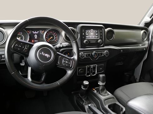 Used 2019 Jeep Wrangler Unlimited Sport S AWD/4WD image 13