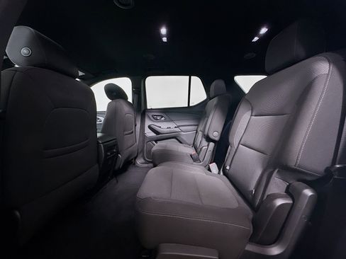 Used 2023 Chevrolet Traverse LT image 27