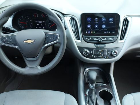 Used 2021 Chevrolet Malibu LS image 31