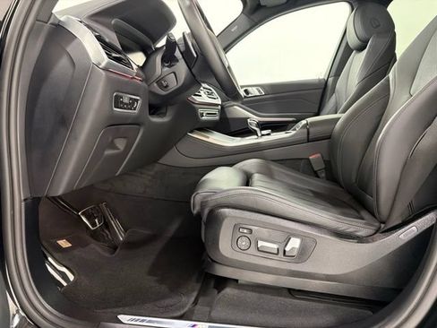 Certified 2022 BMW X5 xDrive40i w/ M Sport Package AWD/4WD image 14