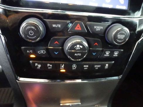 Used 2021 Jeep Grand Cherokee Limited w/ Quick Order Package 28K 80th AWD/4WD image 14