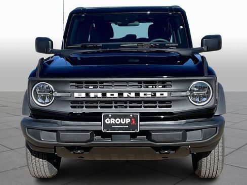 New 2025 Ford Bronco Base image 3