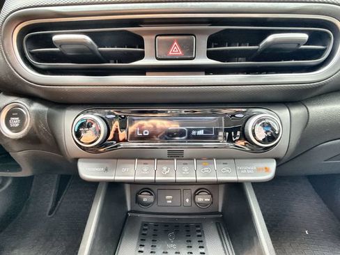 Used 2023 Hyundai Kona Limited FWD image 19