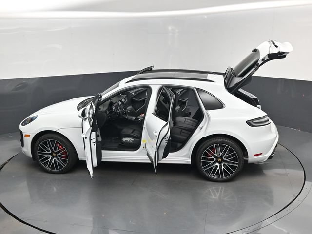 Used 2023 Porsche Macan GTS AWD/4WD image 17