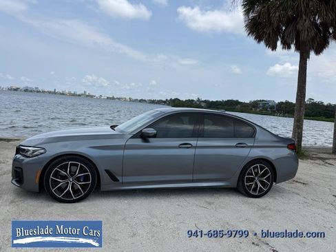 Used 2021 BMW 530i w/ M Sport Package RWD image 1